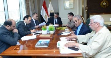 وزير التموين يوجه ببحث طلبات المواطنين المقدمة من أعضاء مجلسى النواب والشيوخ