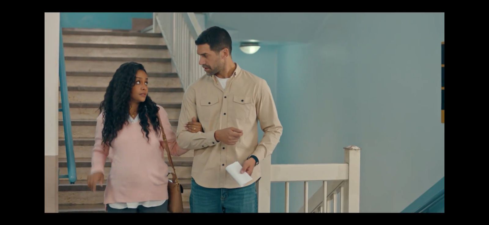 مسلسل فات الميعاد الحلقة 5.. الطبيبة تكشف لأسماء أبو اليزيد حملها فى بنت