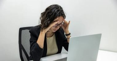 تناول الطعام والراحة حق كفله القانون للعامل خلال ساعات العمل