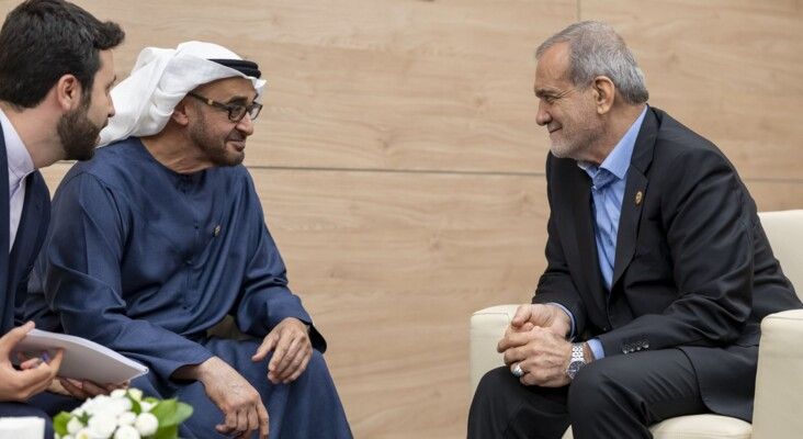 رئيس الإمارات: نواصل الاتصالات والمشاورات المكثفة مع المعنيين لتهدئة الأوضاع وخفض التصعيد