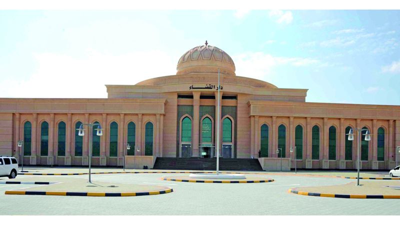 الامارات | زوج يدفع 20 ألف درهم إلى «مشعوذة» لينال محبة زوجته