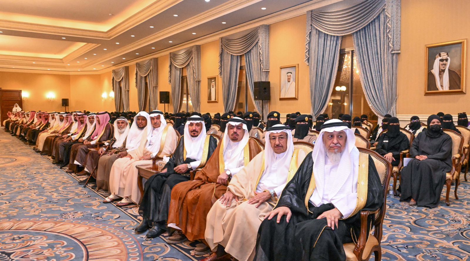 أمير تبوك: جهودكم المخلصة في خدمة ضيوف الرحمن محل فخر واعتزاز الجميع