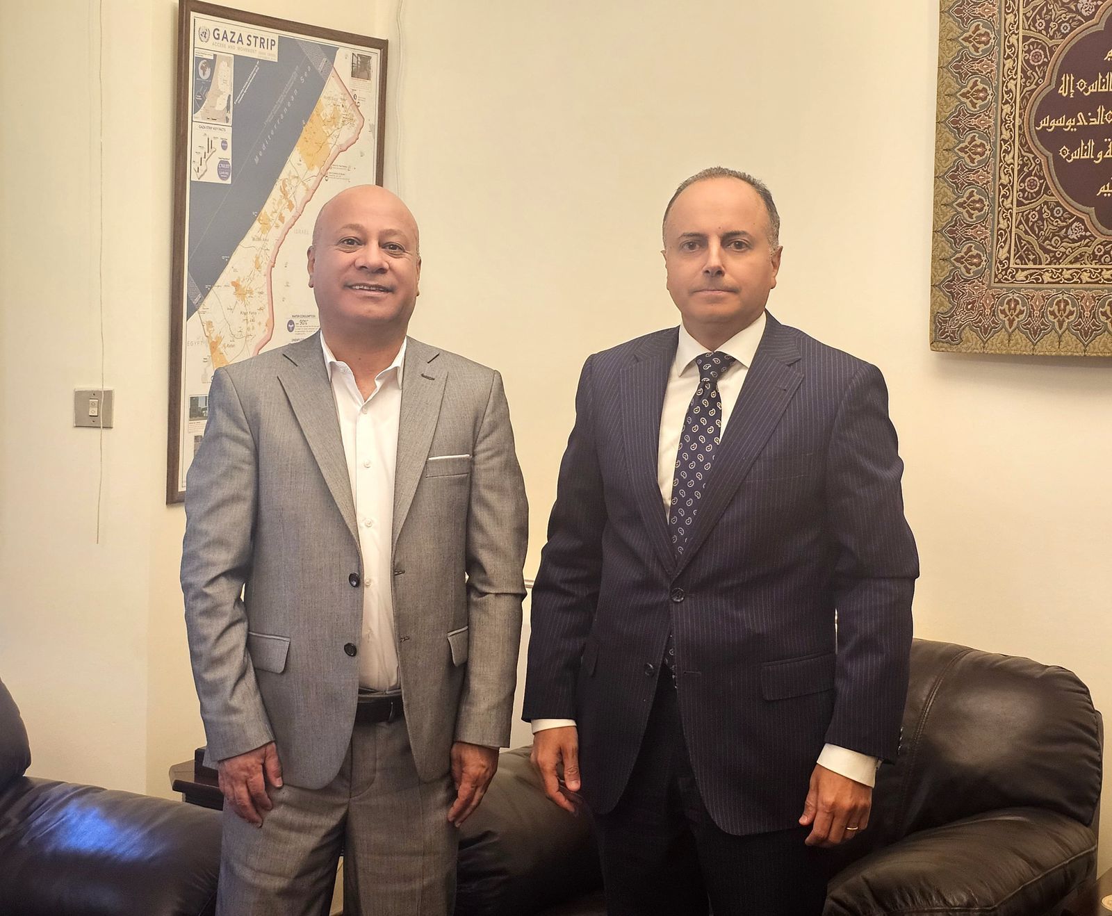 سفير مصر في رام الله يبحث مع عضو اللجنة التنفيذية لمنظمة التحرير تطورات العدوان الاسرائيلي