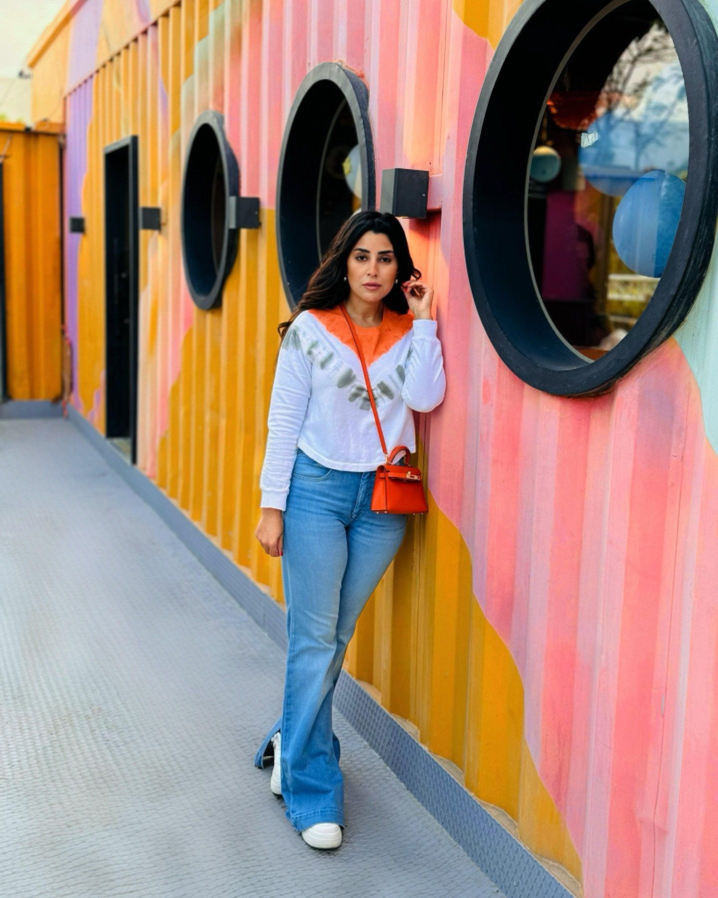 بعد نفى شائعات الزاوج.. شاب يتقدم لخطبة أيتن عامر على فيس بوك