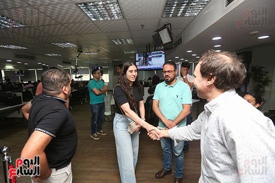 نور الشربيني أسطورة الاسكواش تزور " الخليج 365" بعد تتويجها ببطولة العالم