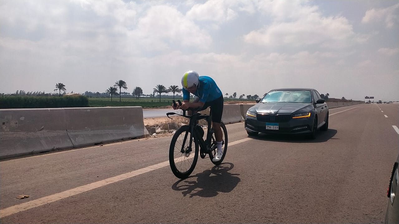 من القاهرة إلى الإسكندرية.. طبيبان يقطعان 160 كيلو متر بالدراجات لنشر ثقافة الرياضة