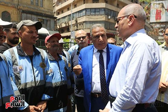 محافظ القاهرة يطالب المواطنين بالإبلاغ عن تجاوز السياس المرخصين أو المخالفين