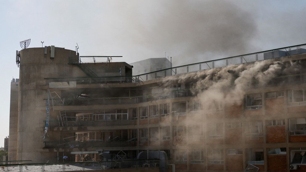 دمار واسع النطاق في مستشفى سوروكا ببئر السبع بعد استهداف بالصواريخ الإيرانية