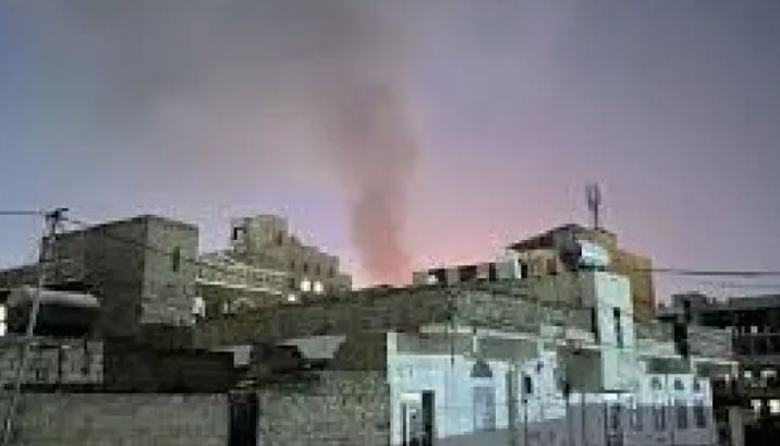 عاجل : جماعة الحوثي تقصف مدينة تعز بصاروخ بالستي "تفاصيل "