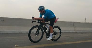 من القاهرة إلى الإسكندرية.. طبيبان يقطعان 160 كيلو متر بالدراجات لنشر ثقافة الرياضة