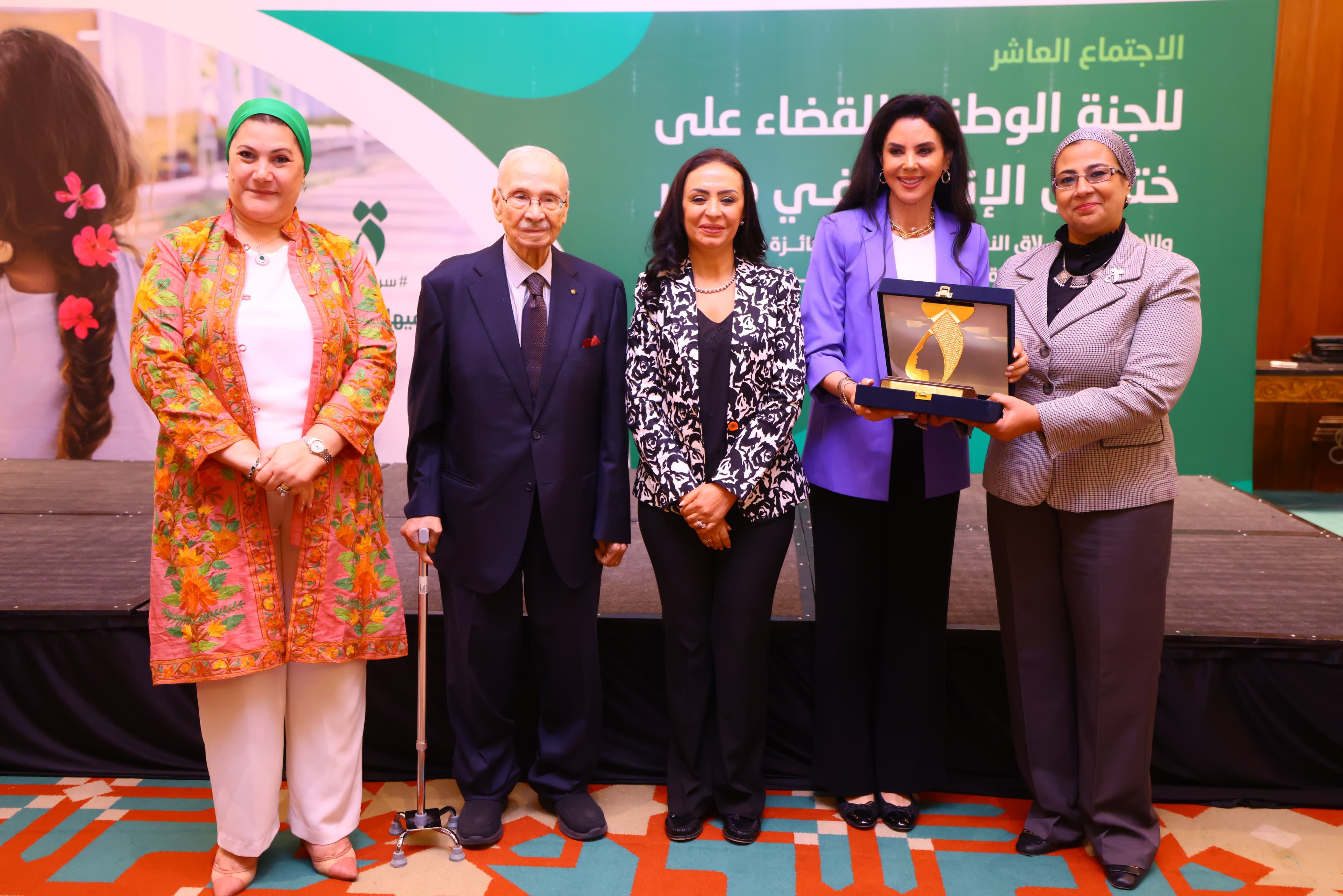 وزيرة التضامن تشهد فعاليات اجتماع اللجنة الوطنية للقضاء على ختان الإناث