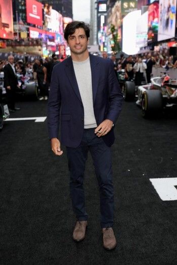 في العرض الأول لفيلم "F1".. السائقون وشريكاتهم ينطلقون بالموضة على المسار السريع