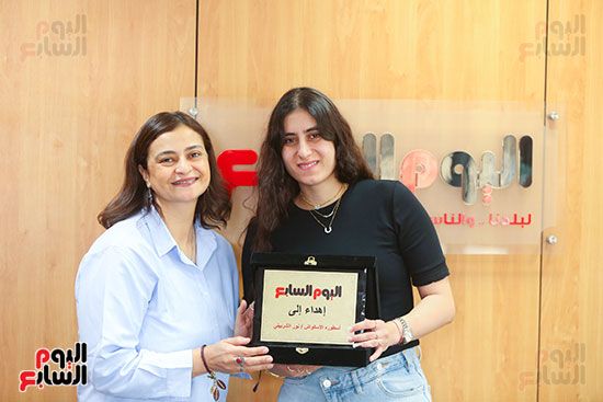 الخليج 365 يكرم نور الشربينى بعد التتويج ببطولة العالم للمرة الثامنة