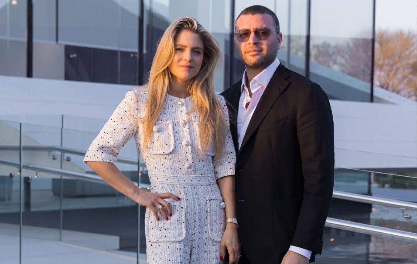 كريستينا زوجة إيلي صعب جونيور تنشر صور تخرج ابنهما من الحضانة.. خطف الأنظار بجماله