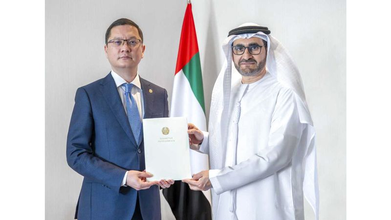 الامارات | «الخارجية» تتسلم أوراق اعتماد سفيرَي كازاخستان وسريلانكا لدى الدولة