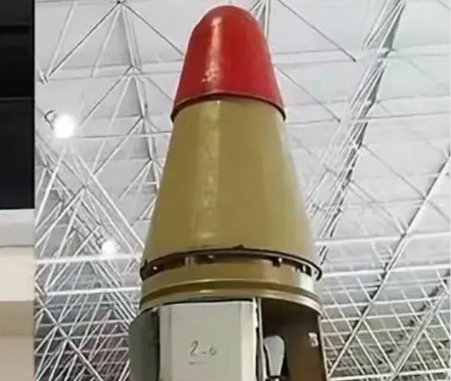 متعددة الرؤوس تشبه القنابل العنقودية.. الاحتلال يعلق على صواريخ إيران