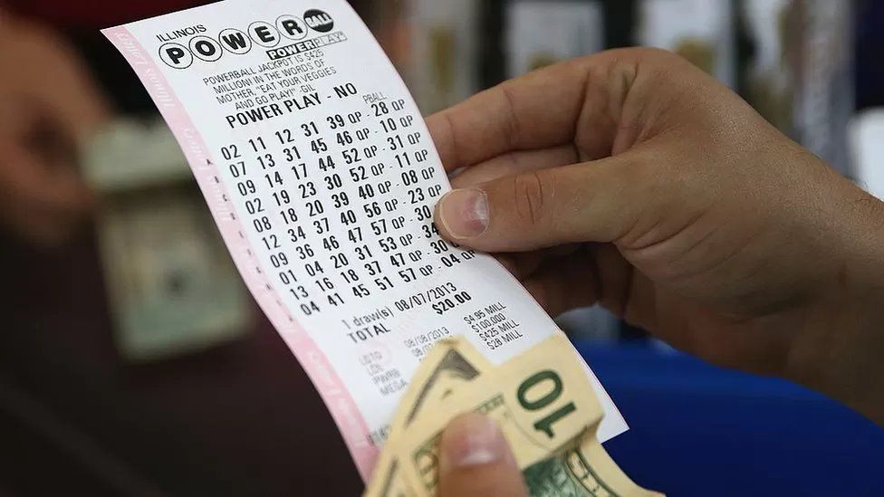 الامارات | إيرلندا تفوز للمرة الثامنة بيانصيب اليورو مليون وقدرها 279 مليون دولار