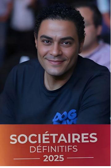 نادر عبد الله يتصدر قائمة المكرمين فى فرنسا و"ساسِم" تمنحه أعلى وسام فنى