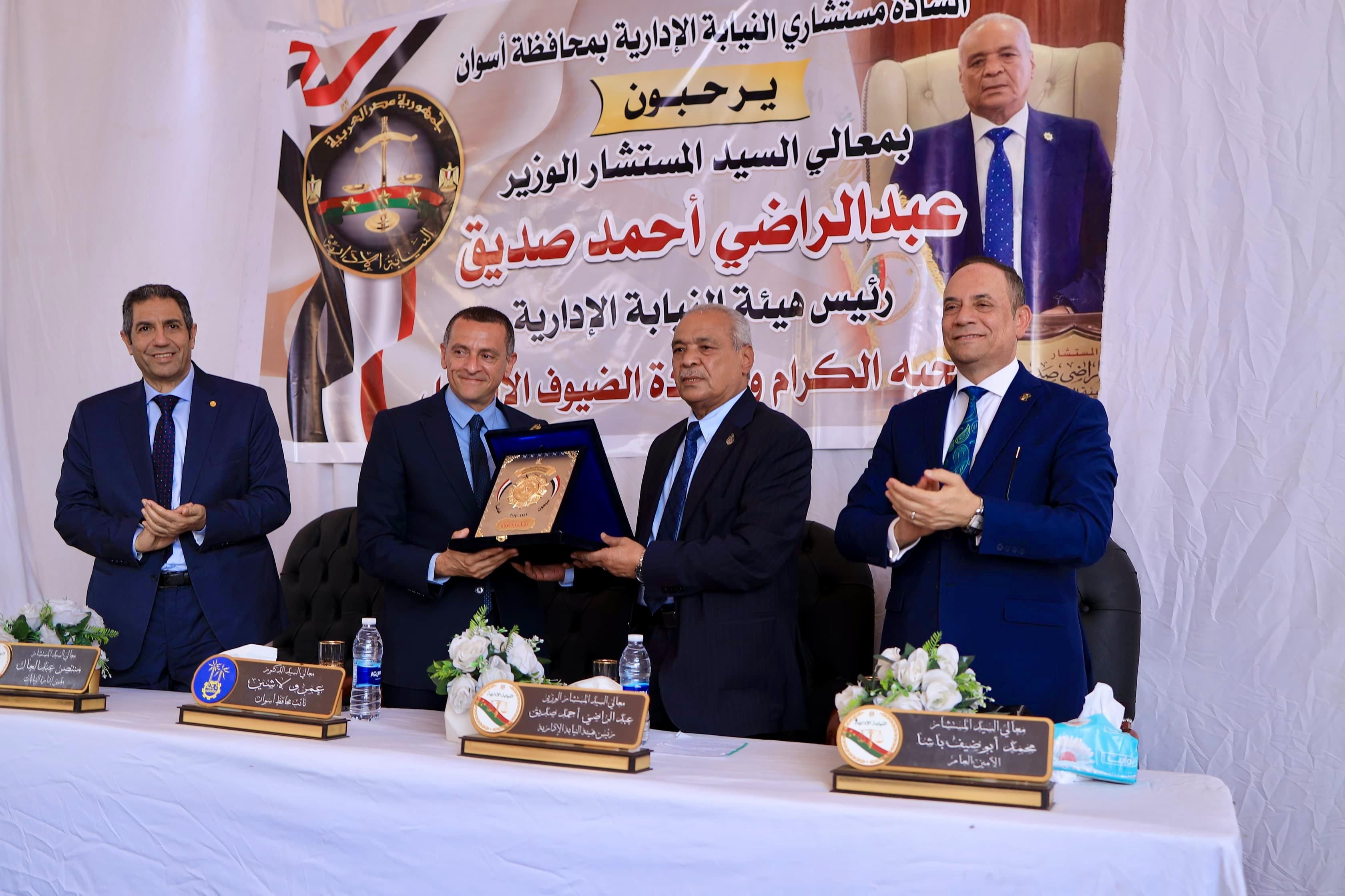 رئيس هيئة النيابة الإدارية يشهد افتتاح المبنى الجديد للهيئة "بكوم امبو" بأسوان