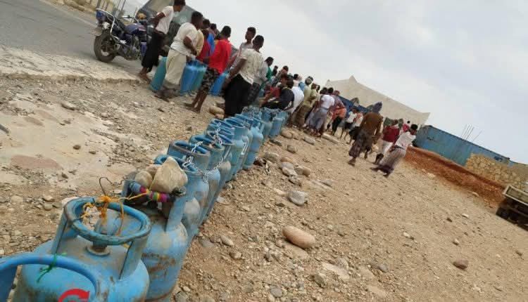 شركة إماراتية ترفع أسعار المشتقات النفطية بشكل جنوني في أرخبيل سقطرى