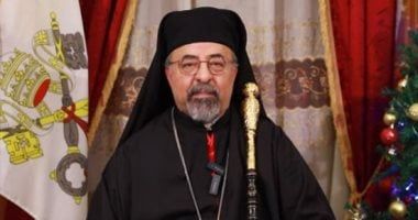 البطريرك الأنبا إبراهيم إسحق يهنئ الأب مخول فرحا بانتخابه مطرانًا على إيبارشية بعلبك للروم الكاثوليك بلبنان