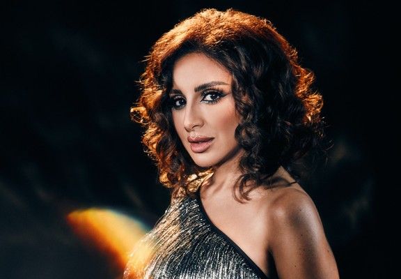 أنغام بتصرف مثير للجدل بسبب مُعجب-بالفيديو