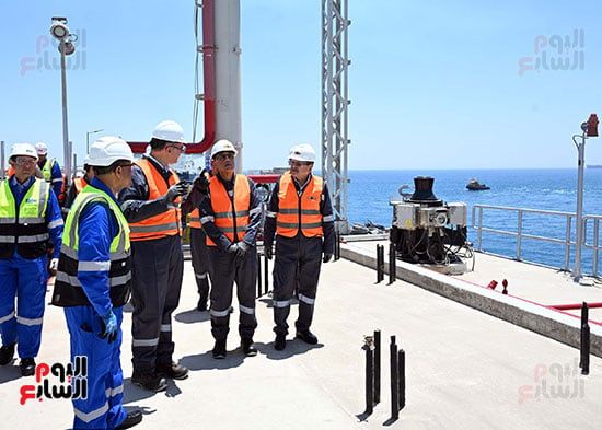 مدبولى يتفقد جاهزية ميناء سوميد لاستقبال سفينة التغييز الثانية إنرجوس إسكيمو