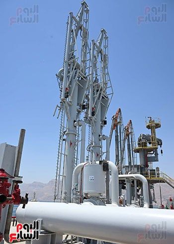 مدبولى يتفقد جاهزية ميناء سوميد لاستقبال سفينة التغييز الثانية إنرجوس إسكيمو