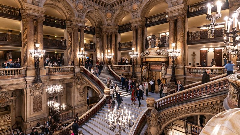 الامارات | قمة عالمية للموسيقى في «أوبرا غارنييه»