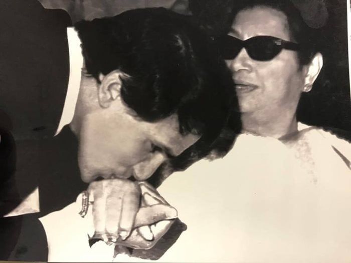 حكاية خلاف دام 5 سنوات بين عبد الحليم حافظ وأم كلثوم وانتهى بقبلة على اليد