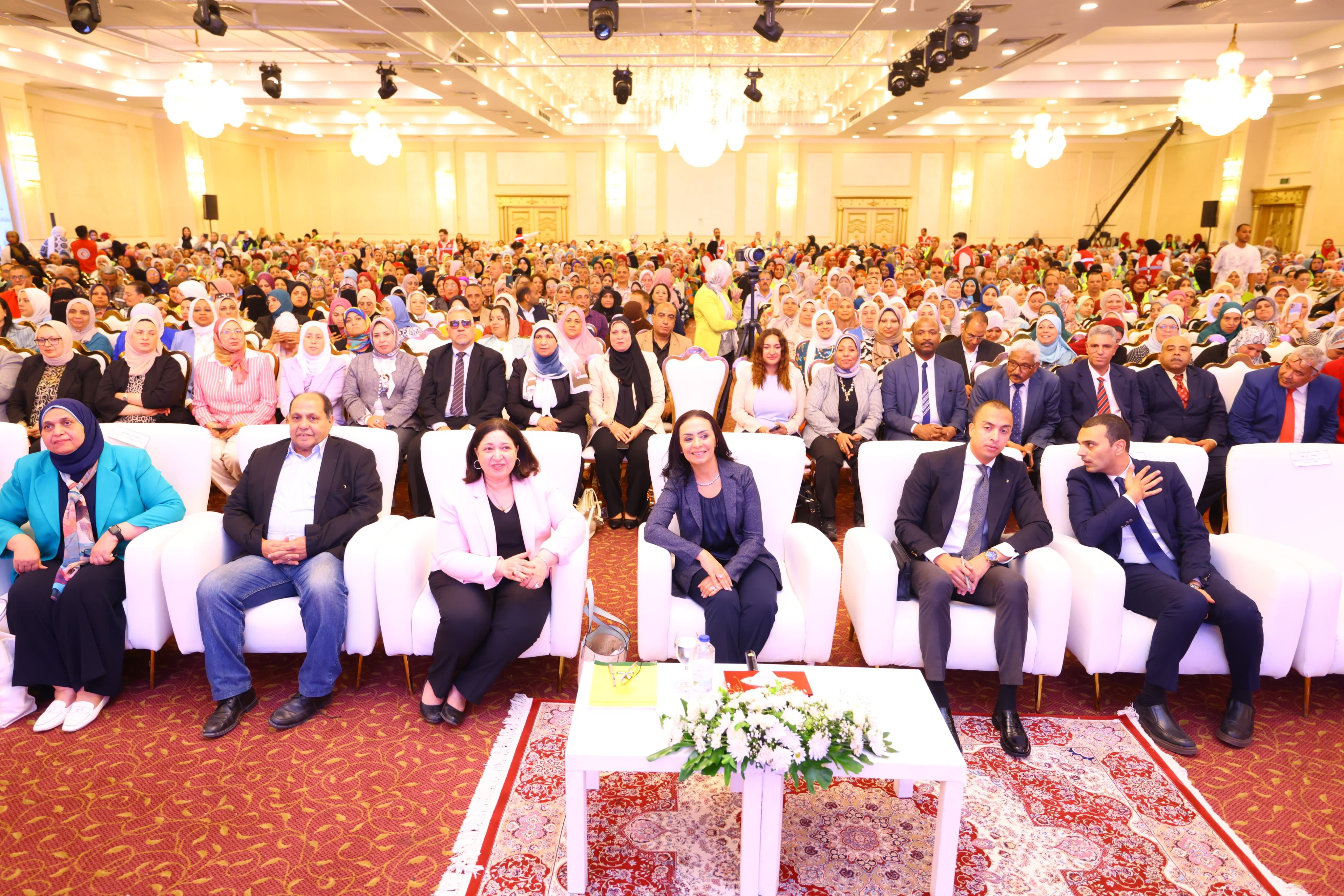 وزيرة التضامن: إنشاء قواعد بيانات دقيقة عن الحضانات لتحقيق مصلحة الأطفال الفضلى