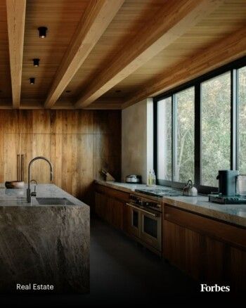 نجمة عالمية تعيد عرض قصرها الفاخر بسعر خيالي بعد فشل بيعه!