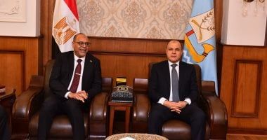 وزير العمل يلتقى محافظ كفر الشيخ لبحث تفعيل سُـبل التعاون فى الملفات المشتركة