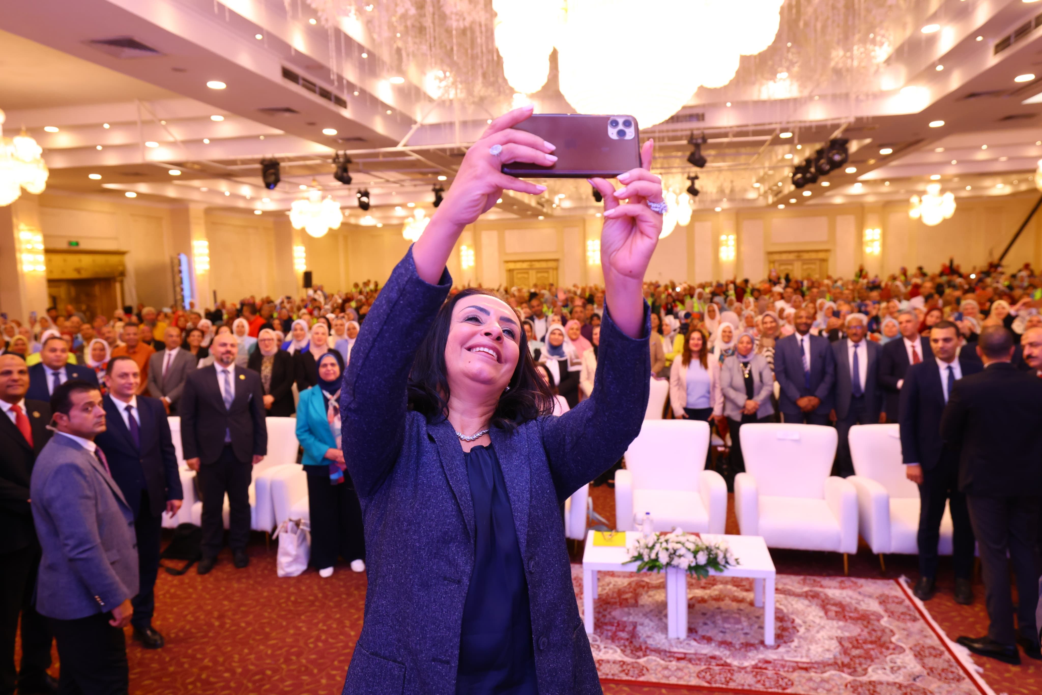 وزيرة التضامن: إنشاء قواعد بيانات دقيقة عن الحضانات لتحقيق مصلحة الأطفال الفضلى