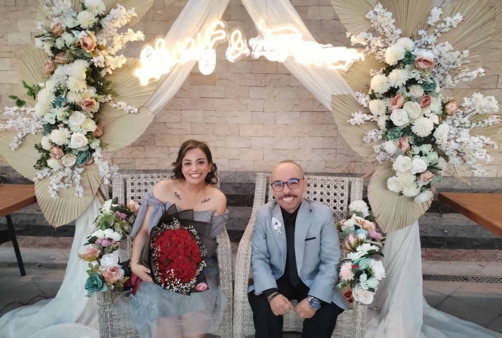 الفنان مينا أبو الدهب يعلن خطوبته (صور)