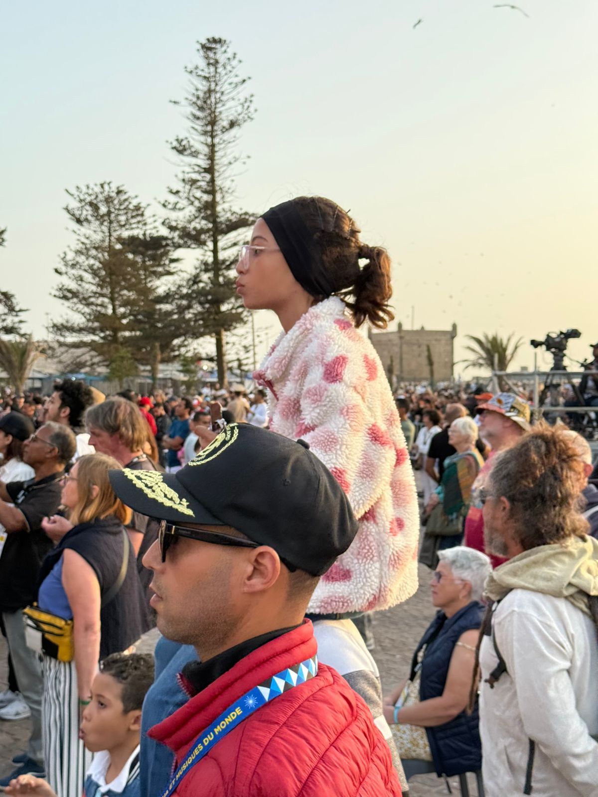زحام شديد فى ثالث أيام مهرجان كناوة وفلسطين حاضرة