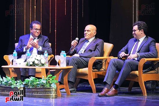 وزير الصحة يشهد حفل الإعلان عن تدشين تمثال السير مجدي يعقوب