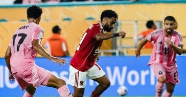 حسين الشحات يناقش عروض الرحيل عن الأهلى بعد كأس العالم للأندية