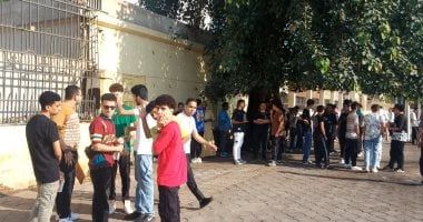 تواجد أمنى بمحيط لجان الثانوية العامة لتأمين دخول الطلاب وضبط الإجراءات