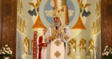 تعرف على أبرز دلالات ملابس البابا فى القداسات الكنسية