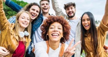 طالع الأبراج: 3 أبراج "ألفا" في أي شلة أصحاب أو شغل.. برج الأسد الأشهر بالكاريزما