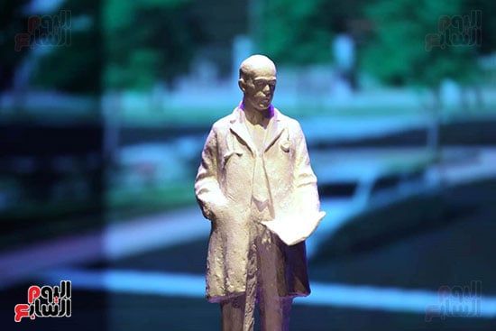 وزير الصحة يشهد حفل الإعلان عن تدشين تمثال السير مجدي يعقوب