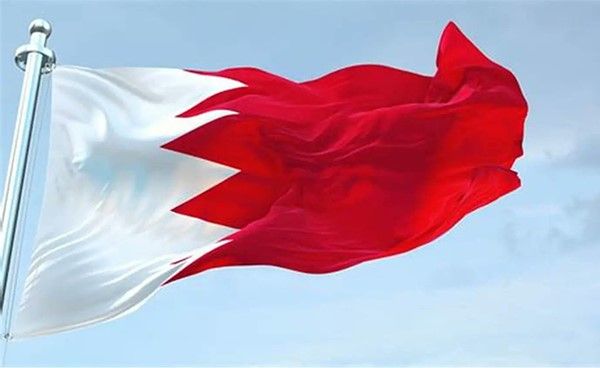 البحرين تفعّل العمل “عن بعد” بنسبة 70% في الوزارات والأجهزة الحكومية