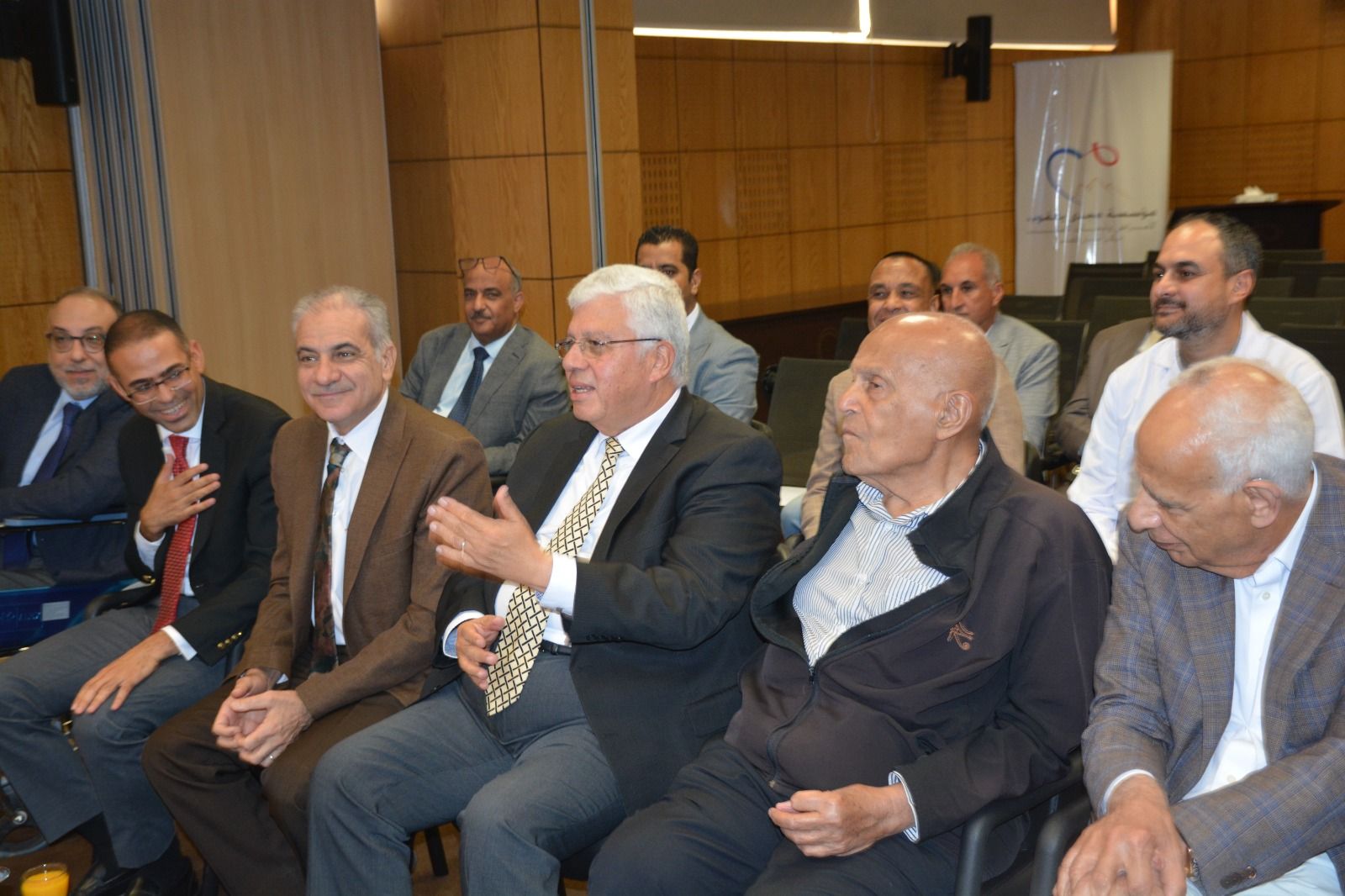 وزير التعليم العالي والبروفيسور مجدي يعقوب يشهدان توقيع بروتوكول تعاون بين جامعة أسوان والمؤسسة