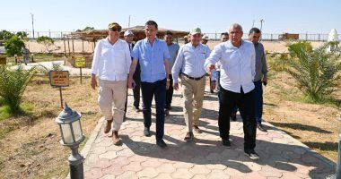 وزيرا الرى والزراعة يتفقدان مشروعات المياه الجوفية وأكبر مزرعة لإنتاج التمور في العالم