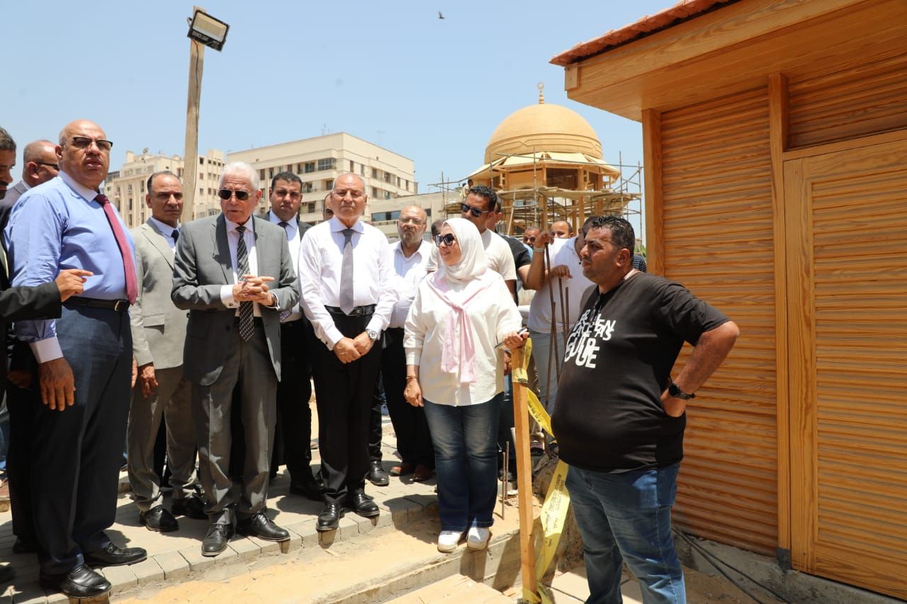 محافظ القاهرة ومستشار رئيس الجمهورية يتفقدان أعمال تطوير وسط البلد
