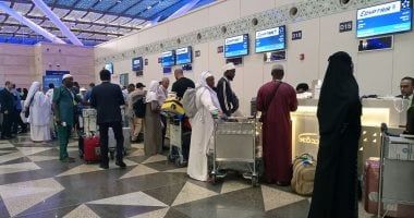 مصر للطيران تواصل جسرها الجوى لعودة الحجاج وتسير 14 رحلة جوية غدًا