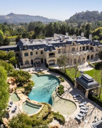 باريس هيلتون تستحوذ على هذا القصر الخيالي في بيفرلي هيلز..سعره مرتفع جداً
