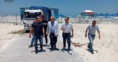 وزير الإسكان يتابع سير العمل بتطوير البنية الأساسية فى قرى مارينا السياحية
