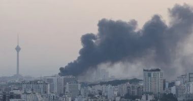 إعلام إيراني: سماع دوي انفجارات في إقليم البرز غربي طهران ومدينة كرمانشاه